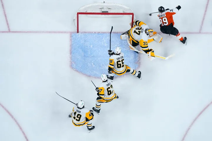 Шилов блистательно завершил сезон НХЛ в матче с Филадельфией, но команда проиграла в овертайме