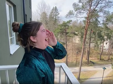 Шведская участница удивит похитителем криков чаек на чемпионате в нестандартном стиле панк