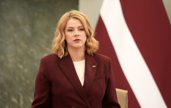 Силиня может подать иск против Цитсковскиса из-за его заявлений о VIP-зале в Амстердаме