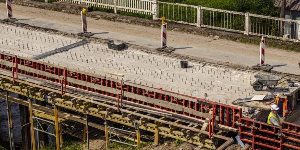 В Курземе начали реконструкцию трех мостов с ограничениями для водителей