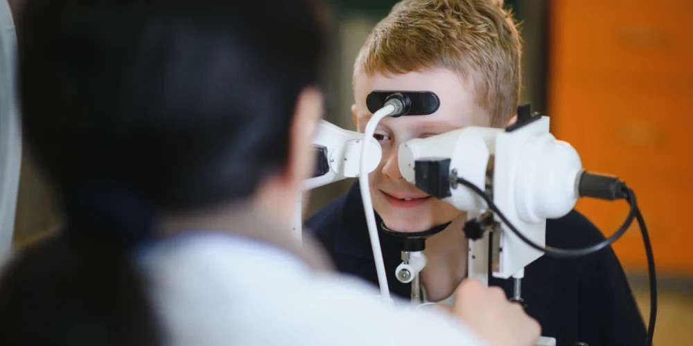 В Латвии детей записывают к врачу до рождения из-за длинных очередей