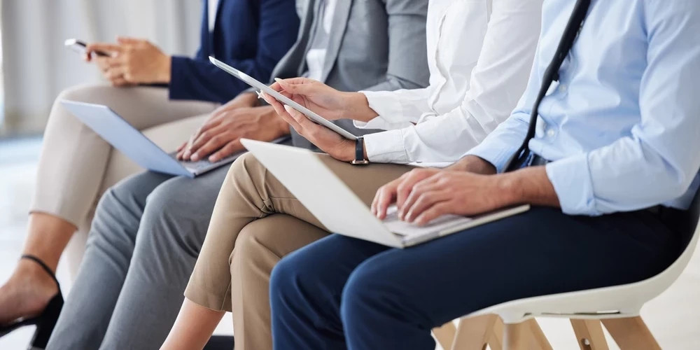 В Латвии усилилась конкуренция за рабочие места: кому труднее найти вакансии