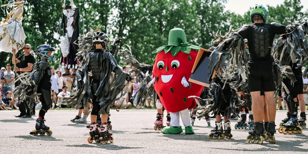 В Малпилсе состоится "Роковая клубника": ярмарка, концерт, конкурс тортов и модный показ