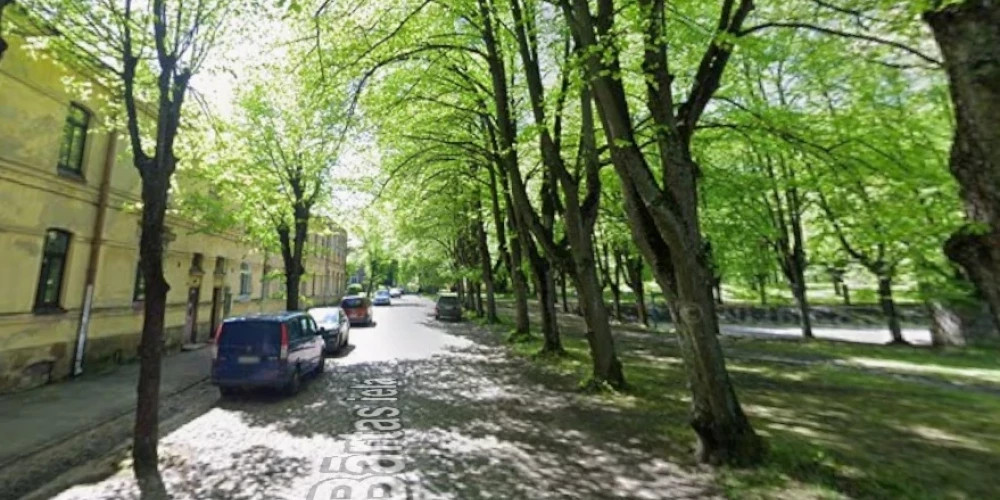 В Шампетерисе начались работы по освещению парка за 124 000 евро