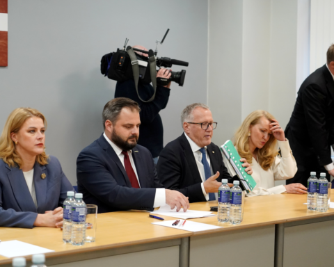 Андрис Кулбергс начинает формирование правительства с конституционным большинством в Сейме