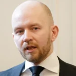 Андрис Шуваев объяснил, что не хотел бы получать часть накопленной пенсии от своего отца