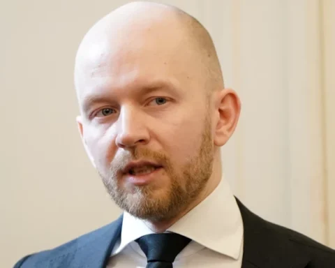 Андрис Шуваев объяснил, что не хотел бы получать часть накопленной пенсии от своего отца