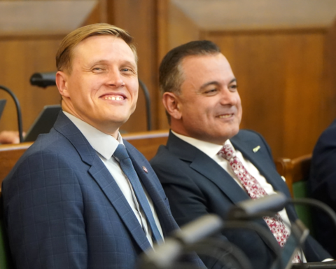 Домбрава подписал распоряжение об усилении роли латышского языка в системе МВД