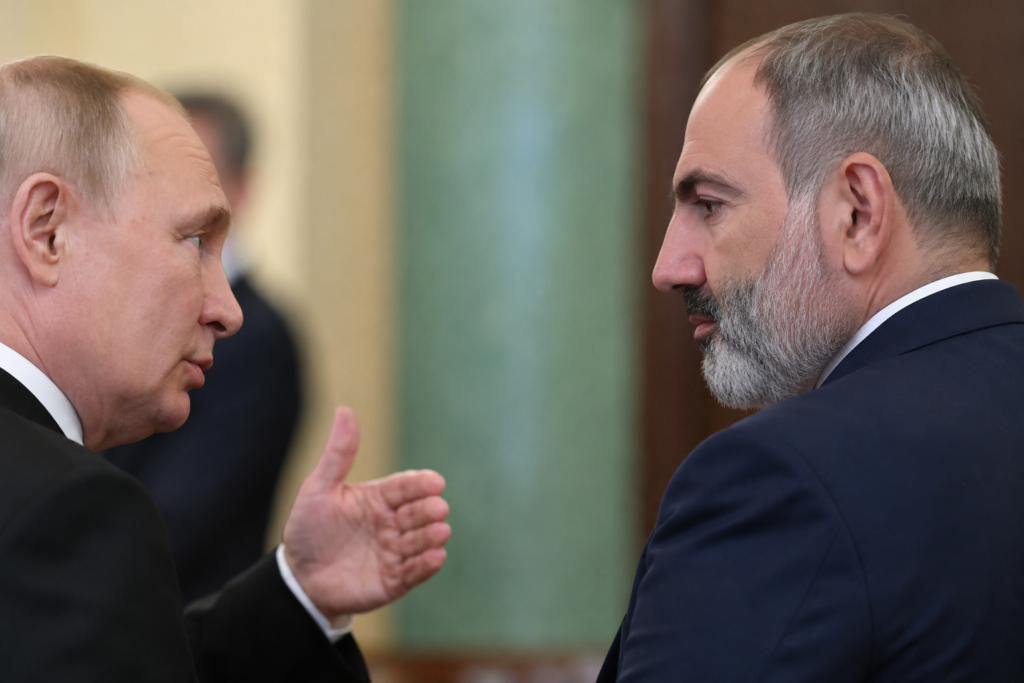Евроинтеграция Армении: Москва напоминает о цене членства в ЕАЭС и СНД