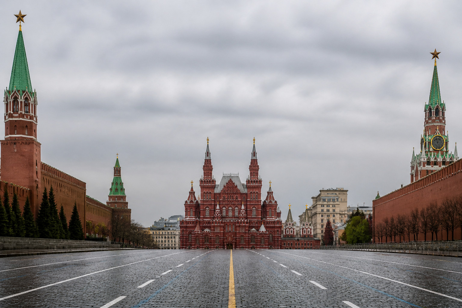 Российские власти ввели тотальные ограничения интернета в двух крупнейших регионах перед парадом 9 мая