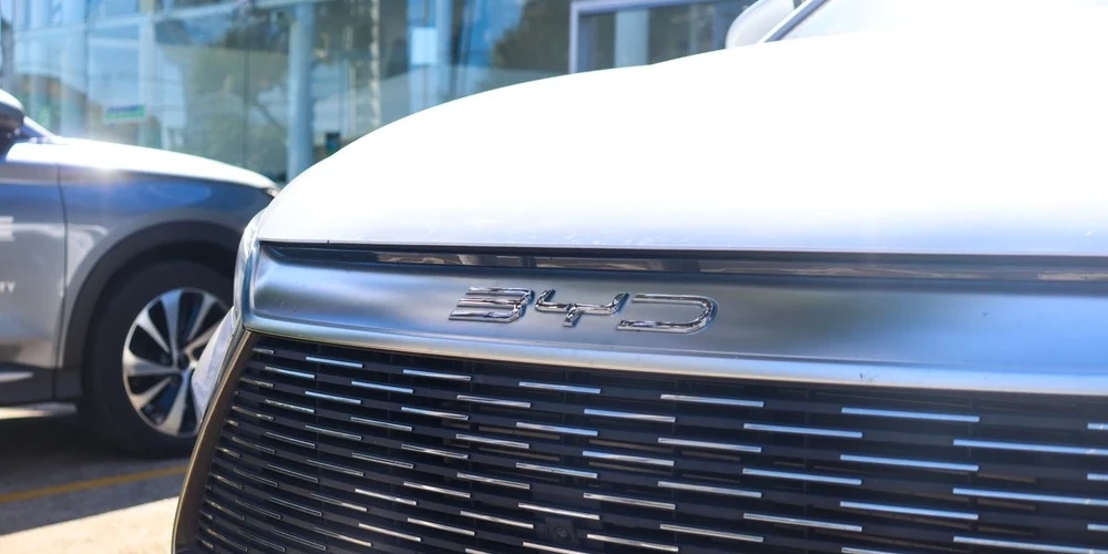 Китайские электрокары BYD становятся лидерами в Латвии, вытесняя европейских производителей