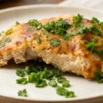 Курица с сырной корочкой, запеченная в духовке