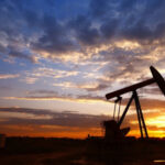 Мировые запасы нефти сократились на 200 млн баррелей из-за конфликта в Иране