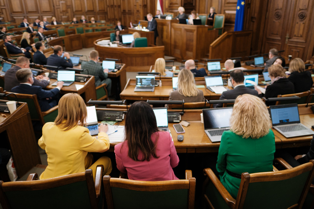 Парламент рассмотрит увеличение пособия по уходу за ребенком и право выбора пенсионных накоплений