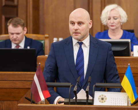 Переговоры о распределении министерских постов в новом правительстве Кулбергса начались
