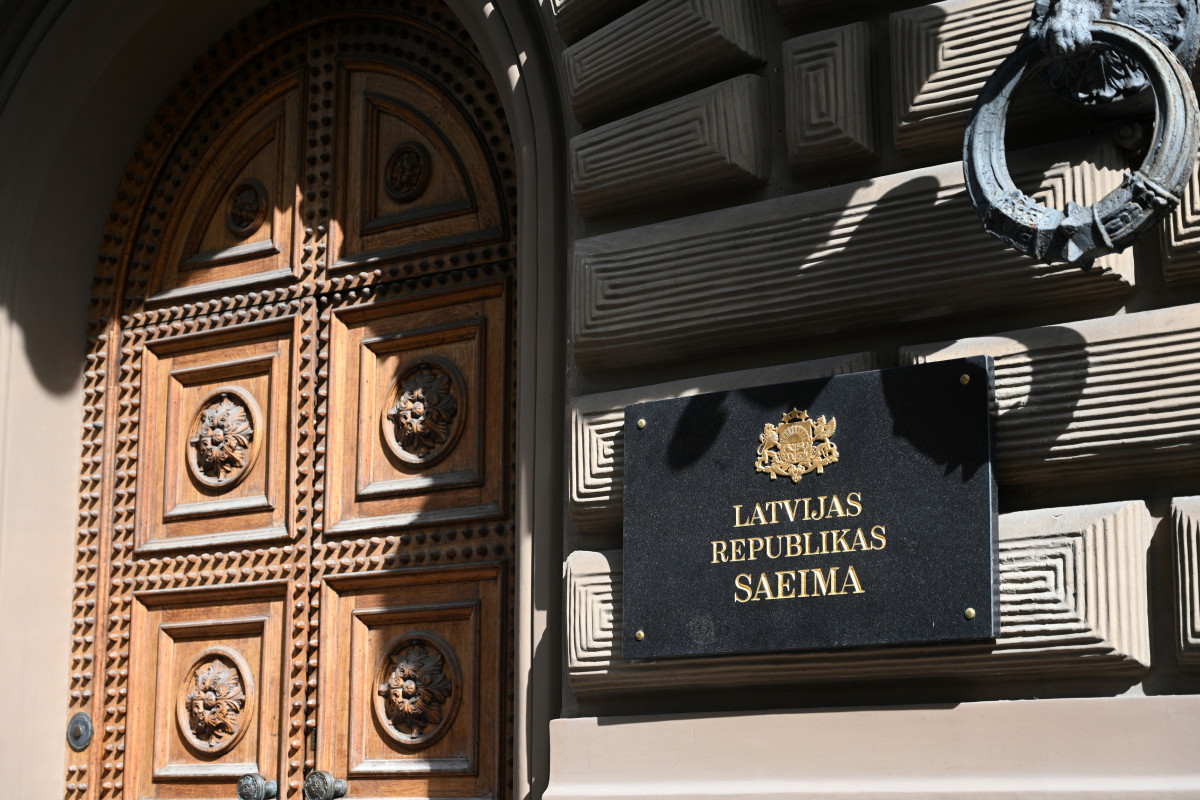 Правящие партии Латвии поддерживают оппозиционные инициативы в Сейме перед выборами