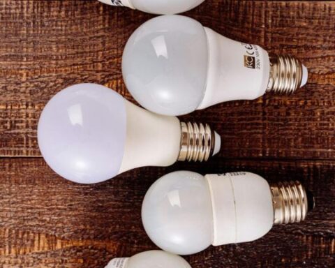 Преимущества LED-ламп для домашнего и уличного освещения