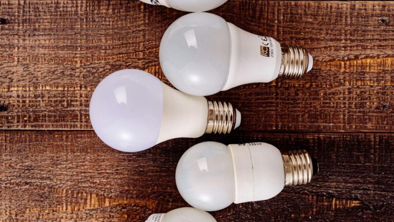 Преимущества LED-ламп для домашнего и уличного освещения