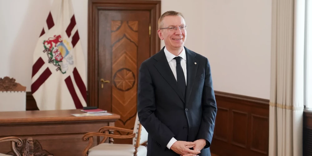 Президент слушает мнения партий о коалиции, правительство остается неопределенным