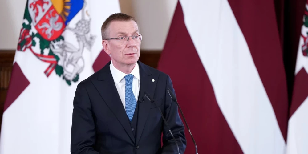 Президент заявил о необходимости назначения профессионала на пост министра обороны Латвии