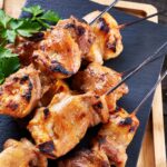 Приготовление куриного шашлыка в аэрогриле