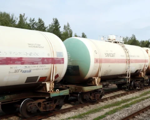 Спасатели VUGD локализовали утечку опасного вещества в Вентспилсе