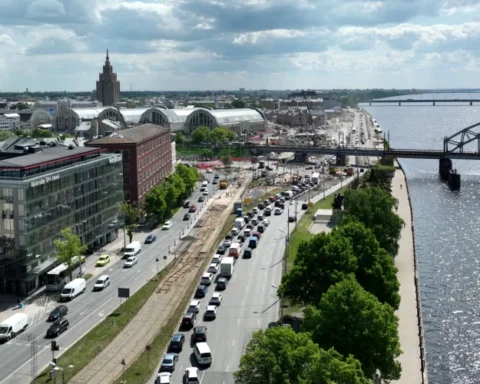 В центре Риги с 22 мая ограничат движение из-за бронетехники
