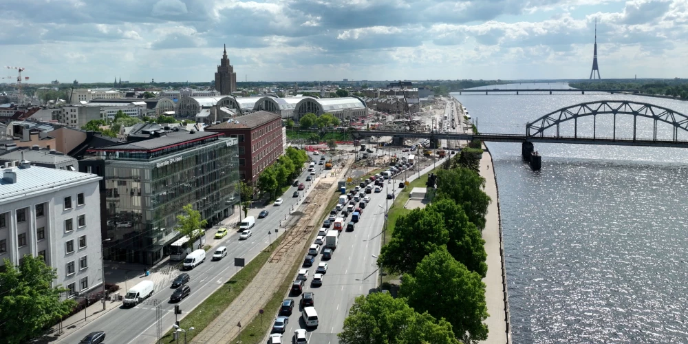 В центре Риги с 22 мая ограничат движение из-за бронетехники