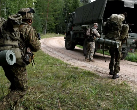 В Елгаве проведут военные учения, жителей просят не пугаться