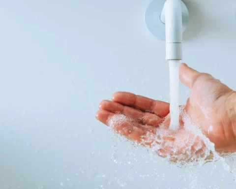 В Rīgas siltums сообщила о плановом отключении горячей воды в Риге