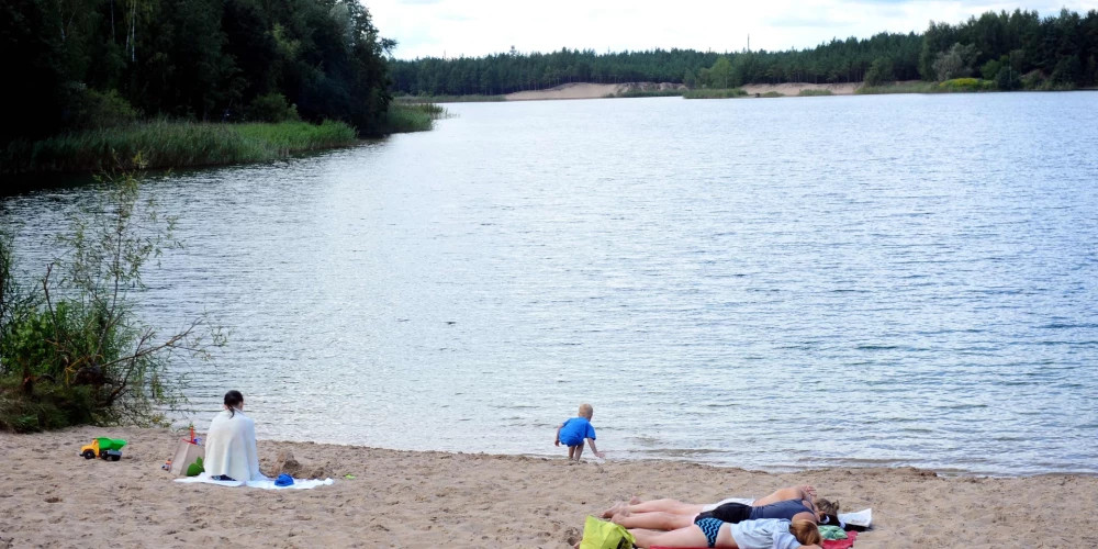 В Риге открыт новый официальный пляж с контролем качества воды и безопасностью