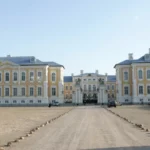 В Рундале пройдет праздник латвийских виноделов с мастер-классами и выступлением Жоржа Сиксны