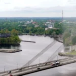 В столице Латвии днем ожидаются дожди и солнце при температуре до +18 градусов
