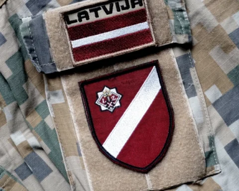 Военные комментируют подозрение о нарушении воздушного пространства в Латгале
