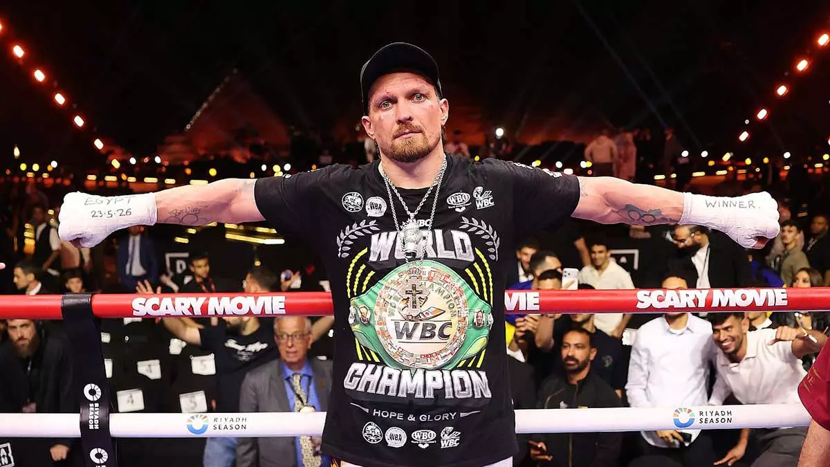 Александр Усик освободил все свои чемпионские пояса в тяжёлом весе