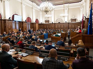Депутаты Латвии подвергли критике свои двухмесячные летние каникулы в Сейме