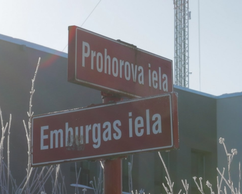 Елгавская городская дума переименовала улицу Прохорова в улицу Сесавас