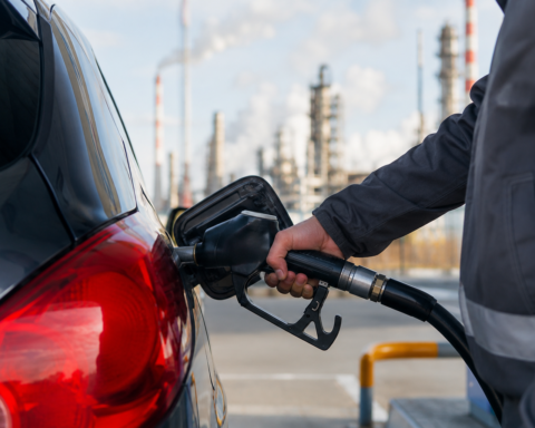 В России готовят повышение цен на бензин для финансирования защиты нефтеперерабатывающих заводов