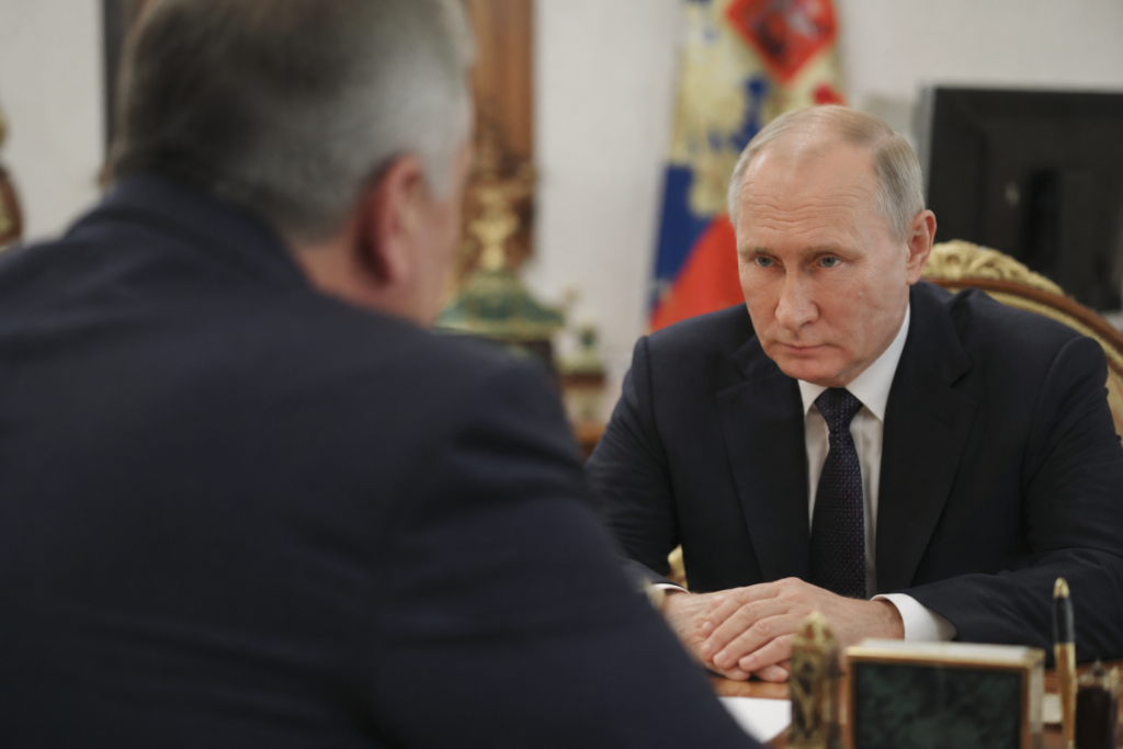 Kremlin intensifies crackdown on longtime allies amid elite power struggle