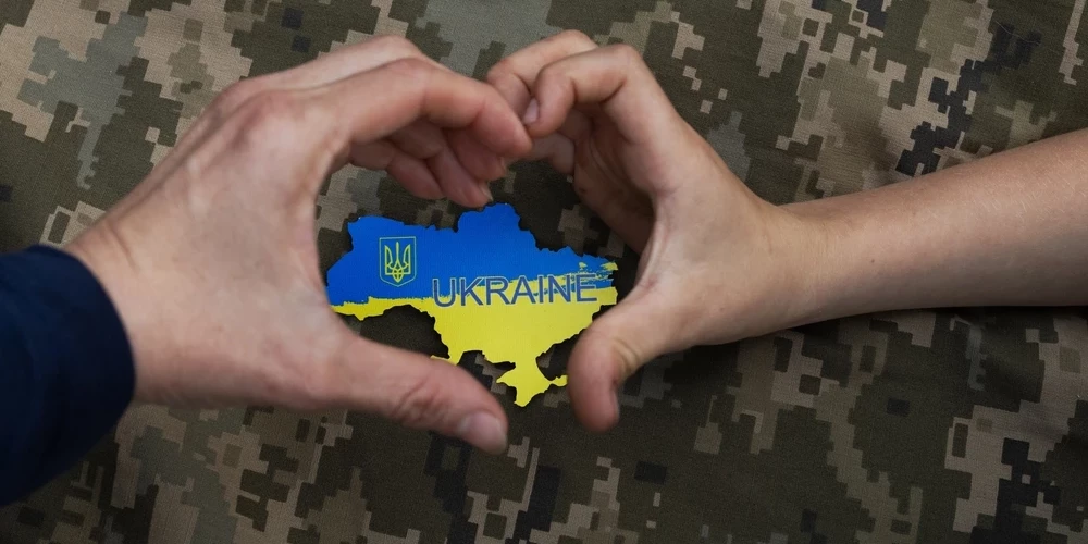 Латвия разрешает организациям оказывать помощь Украине, включая военные нужды
