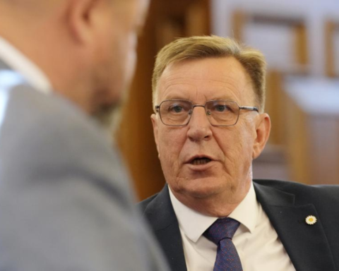 Министр финансов Латвии Марис Кучинскис объявил о передаче надзора за небанковскими кредиторами в Банк Латвии