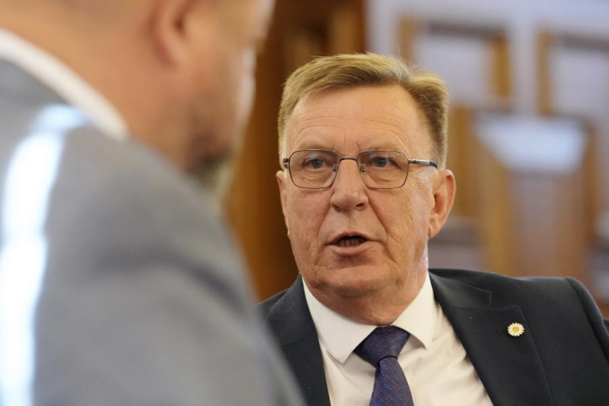 Министр финансов Латвии Марис Кучинскис объявил о передаче надзора за небанковскими кредиторами в Банк Латвии