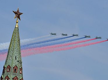 Москва отменила авиасалон МАКС и концерт на Красной площади ко Дню России