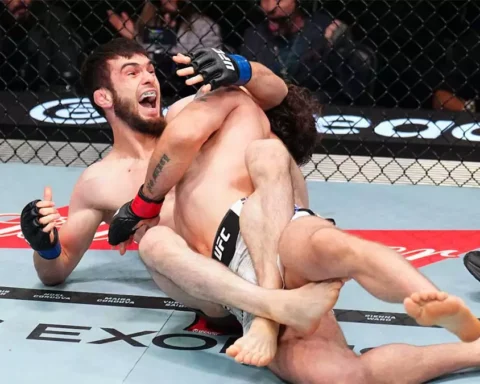 Муртазали Магомедов из Кыргызстана одержал победу редким болевым приемом на UFC Fight Night 279