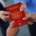 МВД Латвии рассматривает лишение гражданства натурализованных граждан без альтернативного гражданства