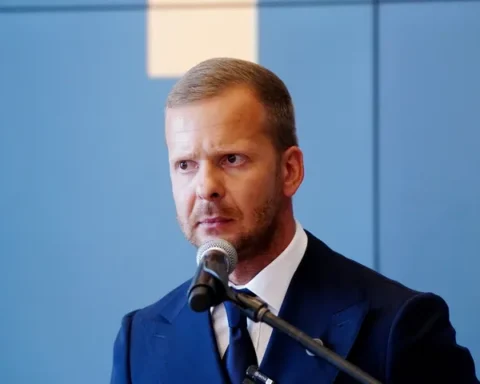 Партия "Стабильности!" выбрала кандидатов на выборы в Сейм, включая сбежавшего Росликога
