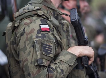 Польский суд оправдал солдата, стрелявшего в мигрантов во время прорыва границы