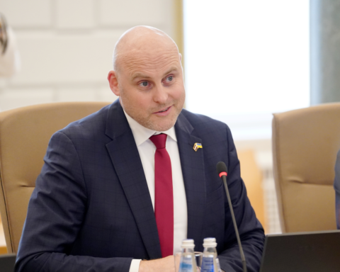 Премьер Кулбергс заявил о росте теневой экономики в Латвии до 21,8% ВВП