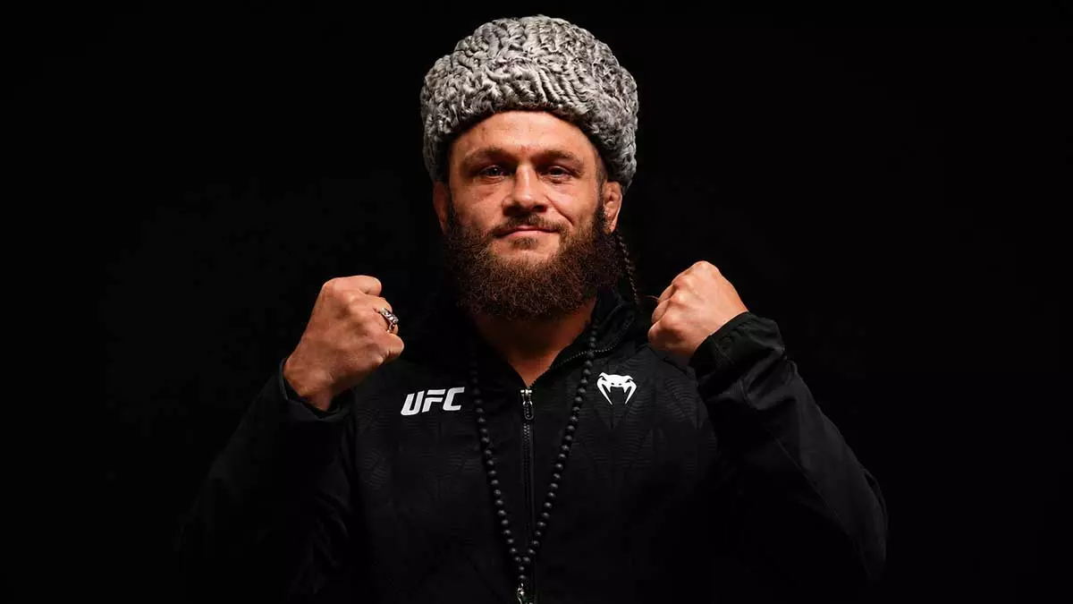 Рафаэль Физиев нокаутировал Мануэля Торреса на турнире UFC в Баку