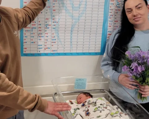 Родители назвали сына Рубеном, став юбилейным малышом Видземской больницы